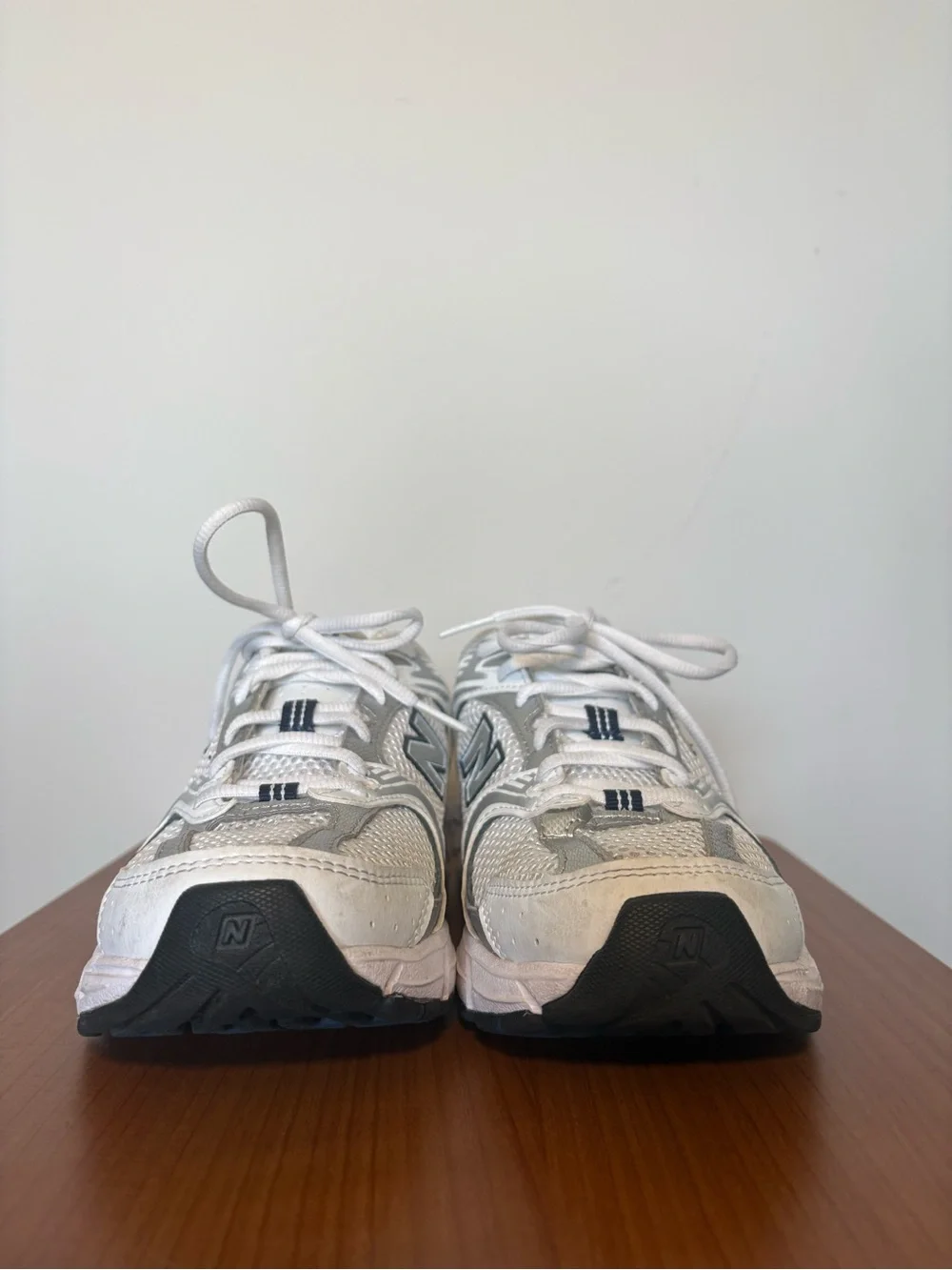 New Balance 530 White and Navy Sneakers US women's shoe size 7
